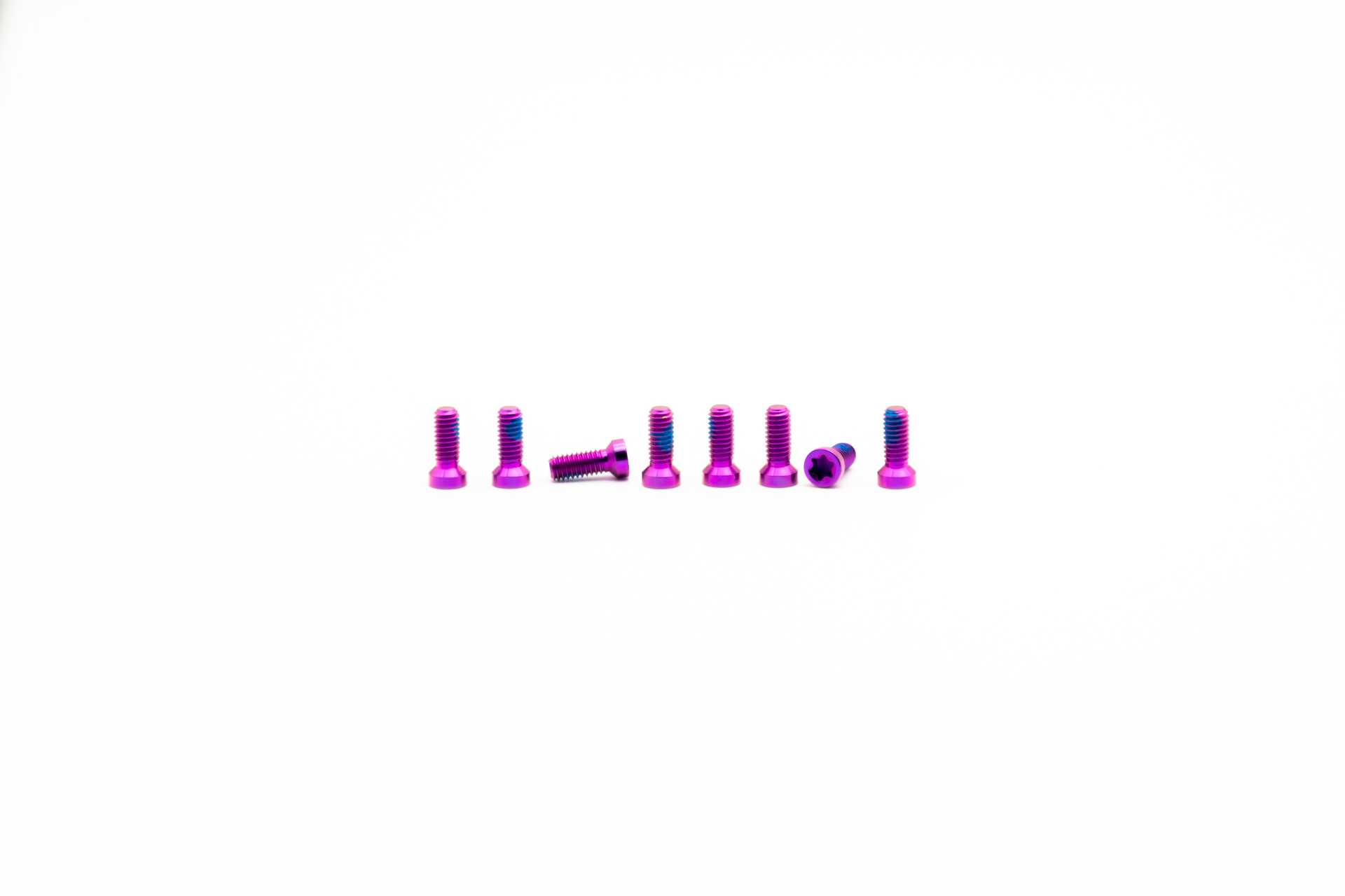 Titanschrauben Set M4x9 für 8-Bolt Kettenblattmontage (8 Stk) - oilslick